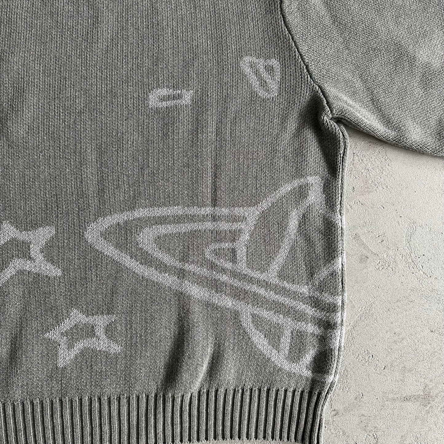 BROKEN PLANET KNIT SWEATER (2 COLORS)